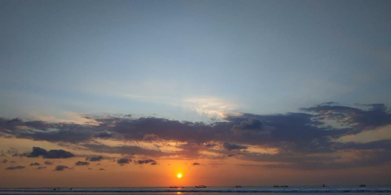 Rumah Kayu Bali Kuta Lombok Buitenkant foto