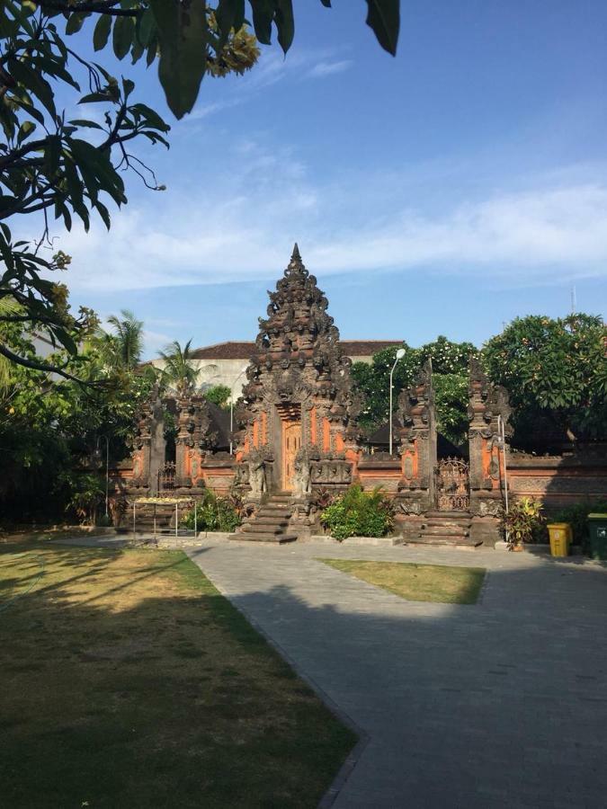 Rumah Kayu Bali Kuta Lombok Buitenkant foto